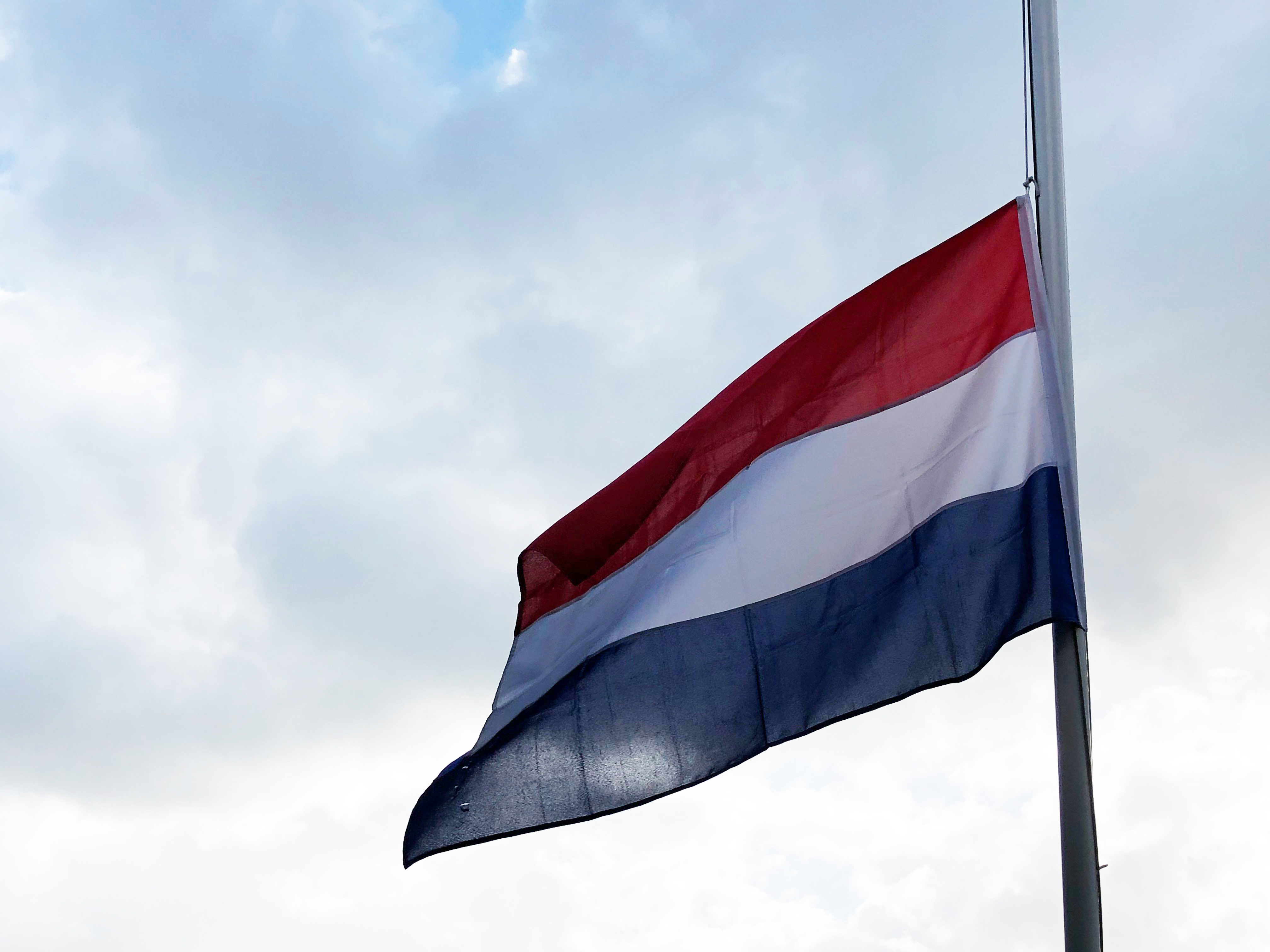 vlag halfstok