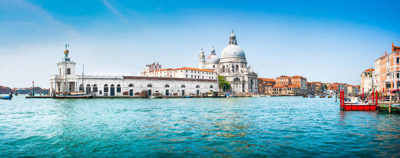 Santa Maria della Salute.jpg